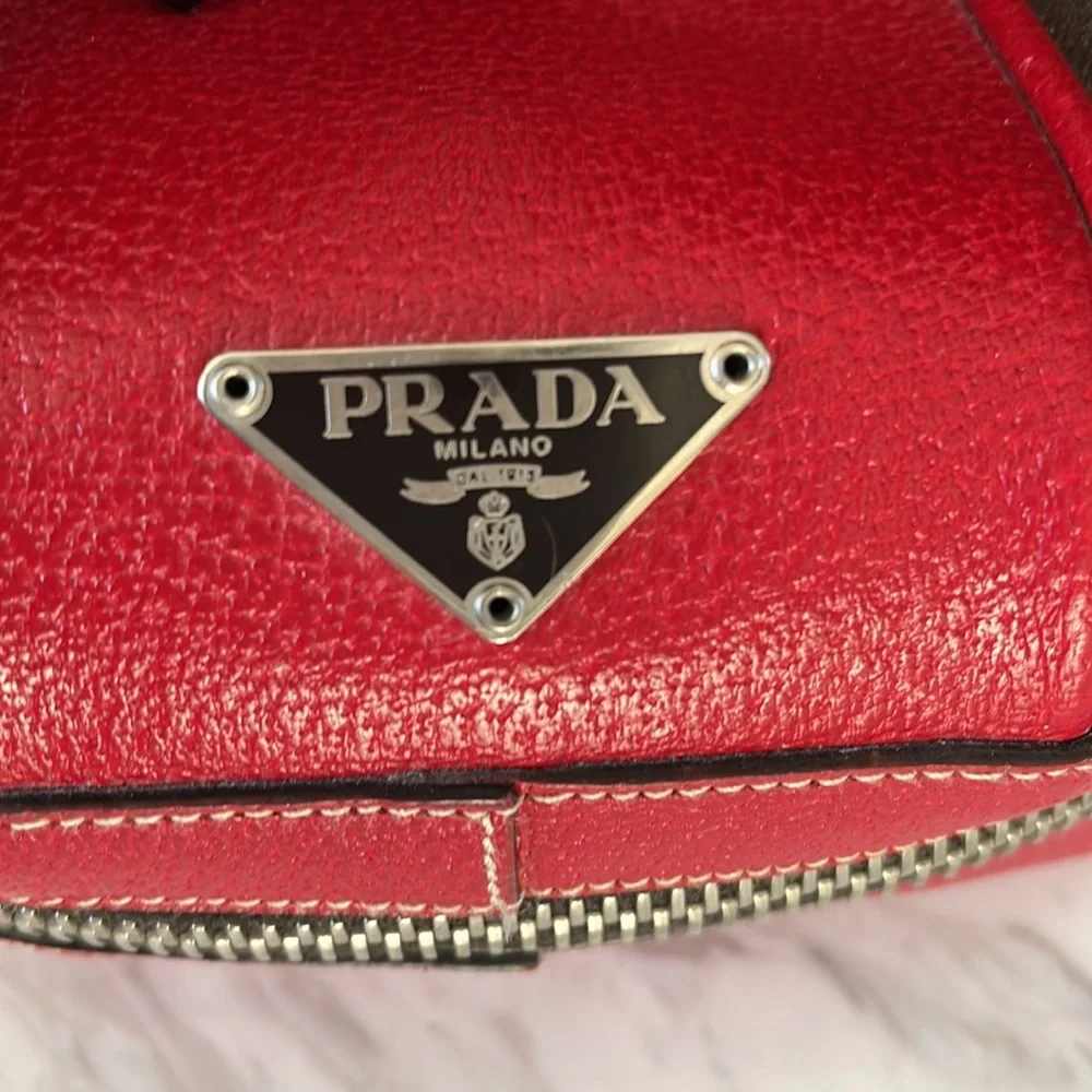 PRADA - Picture 10 of 11